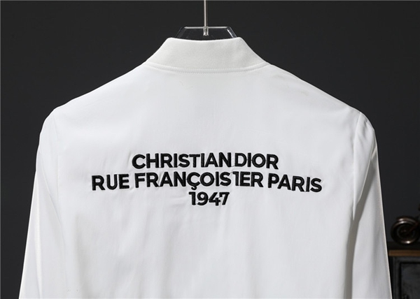 ブランドジャケット側面デザイン